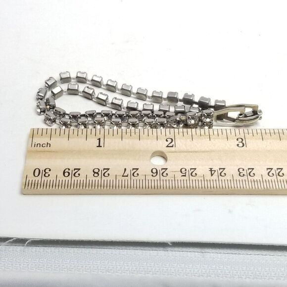 Vintage Two Strand Prong Set Rhinestone Bracelet, Silver Tone Retro Estate - Picture 4 of 5